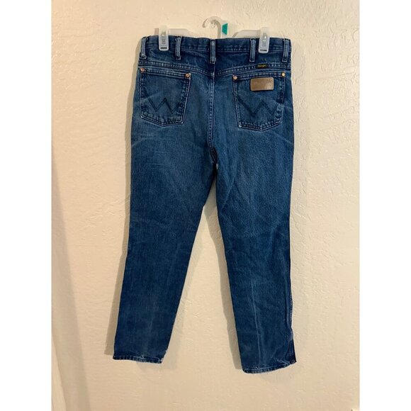 Wrangler Dark Wash Distressed Style Straight Leg Jeans - Picture 8 of 11